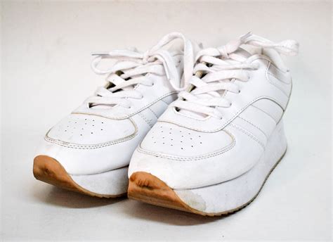 90s womens sneakers